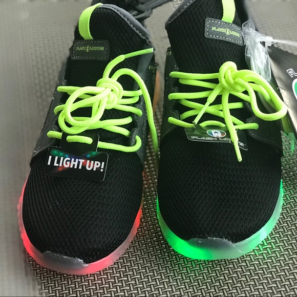 Flash Light Rechargeable Light Up Boys Shoe Size 4 - Picture 6 of 8